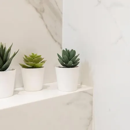 #60 Grimaldi 2bdr Near Beach,promenade Ac&wifi Apartmán *