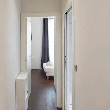 #60 Staywizus - Grimaldi 2bdr Near Beach,promenade Ac&wifi 아파트