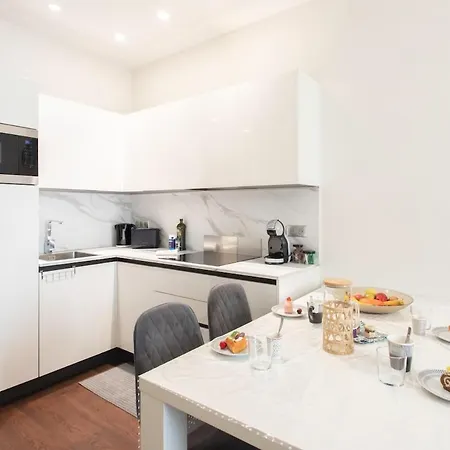아파트 #60 Staywizus - Grimaldi 2bdr Near Beach,promenade Ac&wifi 니스